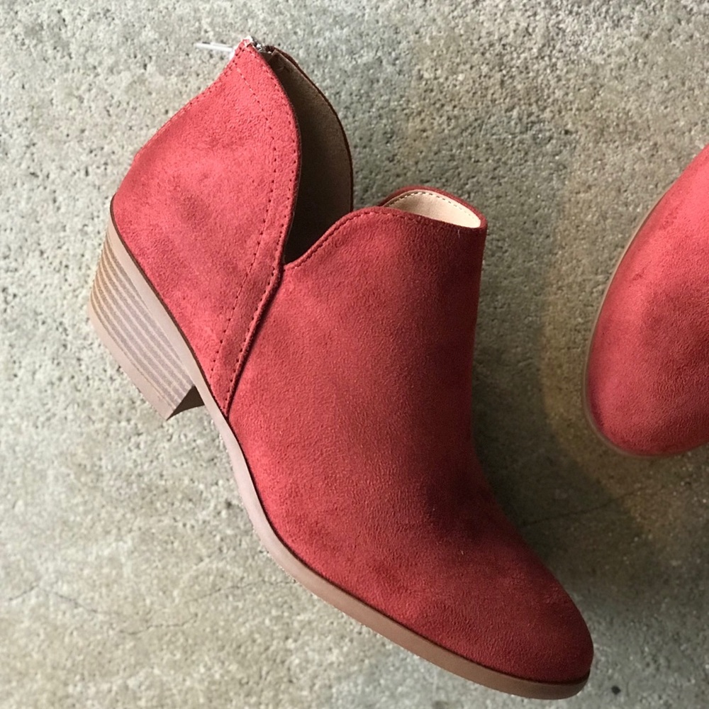 2 Left! Soda Mafic Rust Brown Lo Heel Ankle Bootie - Picture 4 of 5